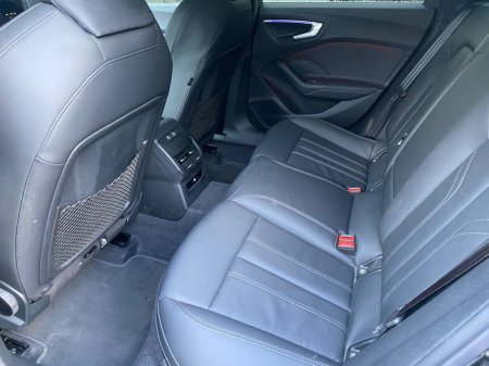 2025 Audi A5 Avant TFSi-e S-Line Quattro Auto €61,900 thumbnail