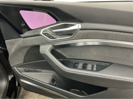 2022 Audi e-tron - thumbnail 9