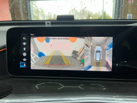 2020 Mercedes-Benz EQC - thumbnail 28