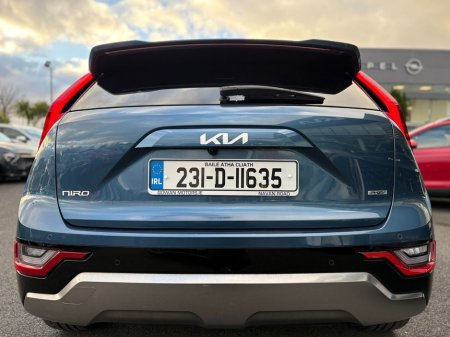 2023 Kia Niro 1.6 K4 Plug in hybrid Automatic thumbnail