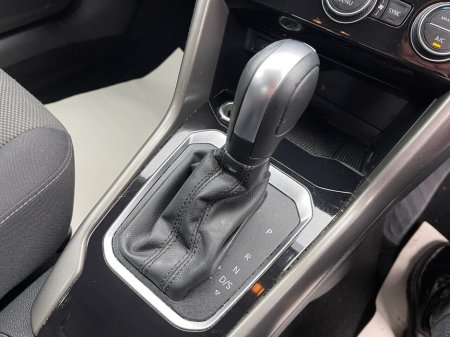 2020 Volkswagen T-Roc - thumbnail 31