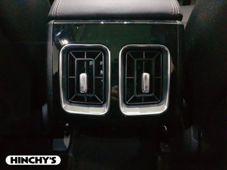 2025 Kia Sorento 1.6 PHEV SEM €59,900 thumbnail