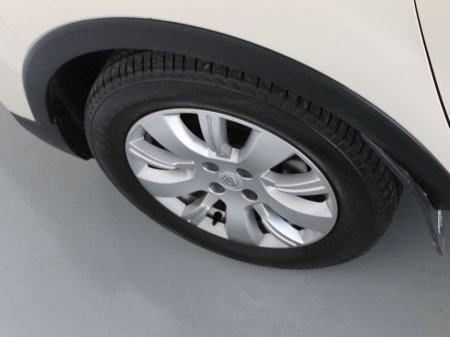 2016 Renault Captur - thumbnail 31