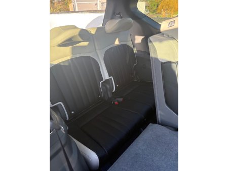 2025 Kia EV9 GT LINE 7S AWD 5DR AUTO €74,900 thumbnail