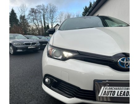 2018 Toyota Auris 1.8 HYBRID LUNA SPORT 136BHP AUTO LOW KM €16,450 thumbnail