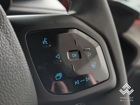 2025 Ford Explorer Premium 77kWh Extended Range RWD €39,950 thumbnail