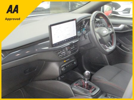 2023 Ford Focus ST-LINE 1.0 PETROL   TOP OF THE RANGE MODEL WITH ONLY 54000 KMS,  FULLY SERVICE WITH 12 MONTHS WARRANTY AND 12 MONTHS AA COVER. €28,500 thumbnail