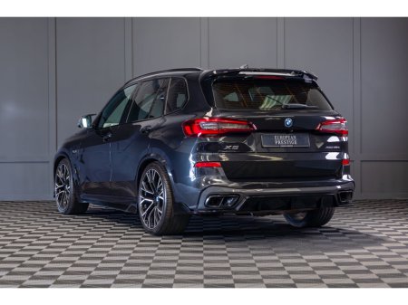 2022 BMW X5 xDrive45e M Sport €63,950
