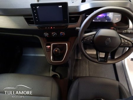 2025 Renault Kangoo LL21 DCI 95 START Long Wheel Base €22,360