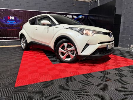 2018 Toyota C-HR 2018 Toyota C-HR Hybrid S-model (high spec)