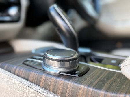 2017 BMW 5 Series - thumbnail 15