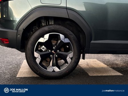 2026 Dacia Duster HEV 155 Extreme €37,000 thumbnail