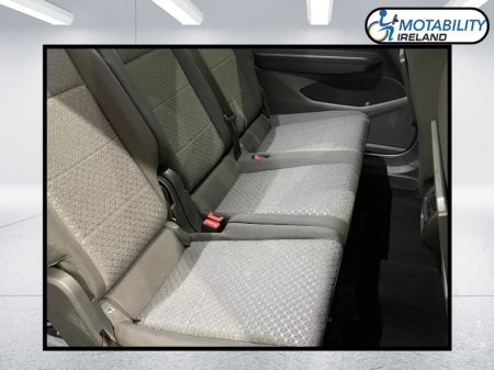 2025 Ford Tourneo Connect Wheelchair Accessible €41,995 thumbnail