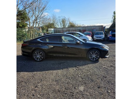 2023 Lexus ES 300 H ES300h Dynamic €43,950 thumbnail