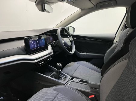 2025 Skoda Octavia Selection 2.0TDI 115BHP - Reversing Camera - Climate Control - Cruise Control - Apple CarPlay/Android Auto - Auto Lights/Wipers €33,950