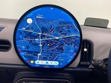 2025 MINI Convertible Cooper S €49,950 thumbnail