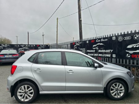 2015 Volkswagen Polo TRENDLINE 1.0 60HP MANUAL 5SPEED 5DR €9,450 thumbnail