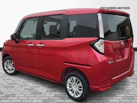 2018 Toyota Tank 1.0 GS AUTOMATIC €15,995