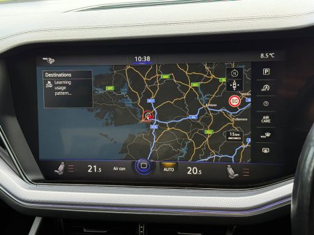 2019 Volkswagen Touareg - thumbnail 16