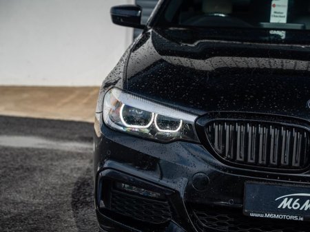 2019 BMW 5 Series - view 2