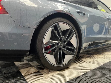 2023 Audi e-tron GT quattro - thumbnail 10