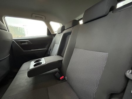 2014 Toyota Auris - thumbnail 10