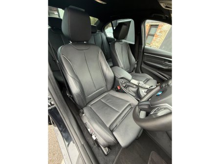 2017 BMW 3 Series - thumbnail 13