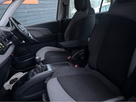 2014 Citroen Grand C4 Picasso 1.6 E-HDI VTR+ AIRDREAM €7,495 thumbnail