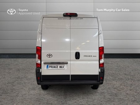 2026 Toyota Proace Max Proace Max GX 140hp €35,995 thumbnail