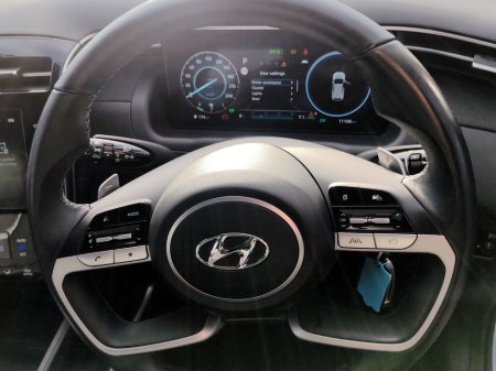 2024 Hyundai Tucson 2WD Executive HEV Auto w.2 Tone Roof €38,750 thumbnail