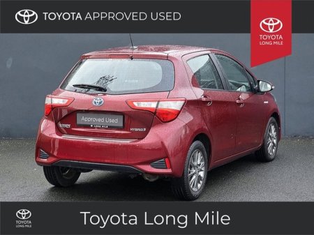 2017 Toyota Yaris 1.5 Hybrid Luxury Icon Tech 5DR €14,949 thumbnail