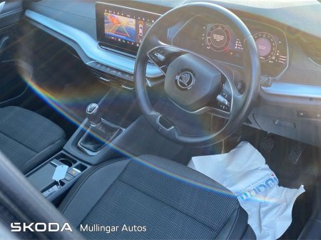 2025 Skoda Octavia Selection 2.0TDI 115HP €33,950 thumbnail