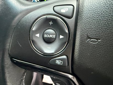 2015 Honda Vezel  €14,890 thumbnail