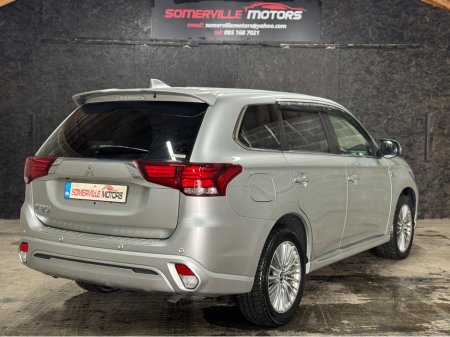 2019 Mitsubishi Outlander - thumbnail 6