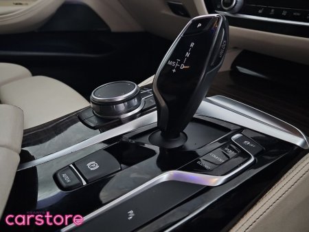 2018 BMW 5 Series - thumbnail 22