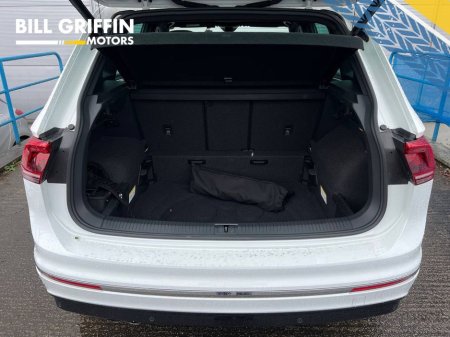 2019 Volkswagen Tiguan - thumbnail 13