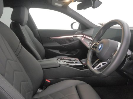 2024 BMW i5 - thumbnail 12