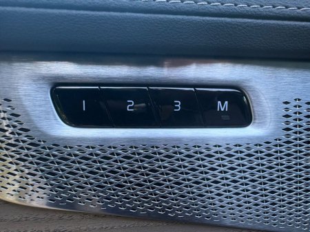 2026 Volvo XC90 - thumbnail 11