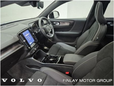 2022 Volvo XC40 - thumbnail 4