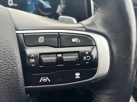 2024 Kia Sportage HEV ANNIVERS €39,950 thumbnail