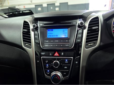 2013 Hyundai i30 - thumbnail 9