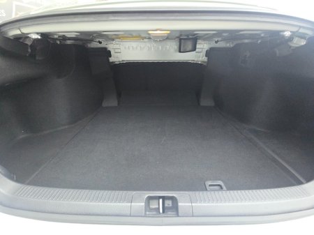 2020 Toyota Camry - thumbnail 6