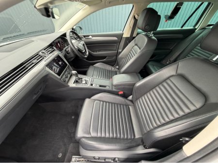 2020 Volkswagen Passat ALLTRACK - 4WD - 2.0L DIESEL - AUTO - 12M WARRANTY - CAR: 1710 €31,950 thumbnail