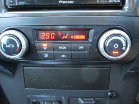 2014 Mitsubishi Pajero 3.2 DID SWB COMM 4WORK SG2 197BHP €20,995 thumbnail