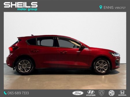 2022 Ford Focus - thumbnail 9