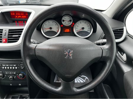 2011 Peugeot 207 1.4 SE 94 BHP LOW KM €2,900 thumbnail