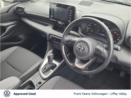 2023 Toyota Yaris LUNA 1.5 HYBRID *ONE OWNER* *IRISH CAR* *12 MONTHS FRANK KEANE WARRANTY* *PCP FINANCE AVAILABLE* €22,995 thumbnail