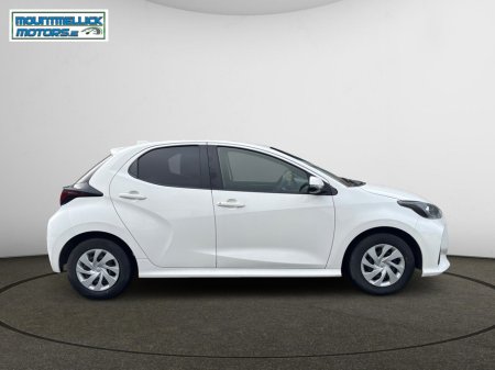 2020 Toyota Yaris 1.0 VVTI AUTO €14,950 thumbnail