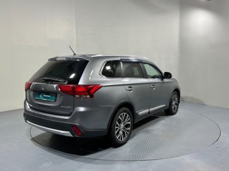 2016 Mitsubishi Outlander 2.2 Diesel Automatic 4x4 7 Seater €16,400 thumbnail