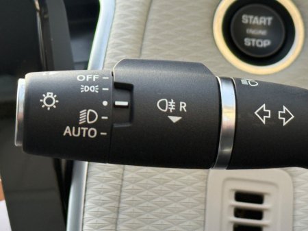 2023 Land Rover Range Rover Velar - thumbnail 18